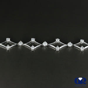 Round Cut Diamond In Diamond Shaped Bracelet 18K Gold - Diamond Rise Jewelry