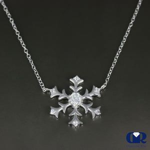 Round Cut Diamond Snowflake Pendant necklace In 14K Gold - Diamond Rise Jewelry