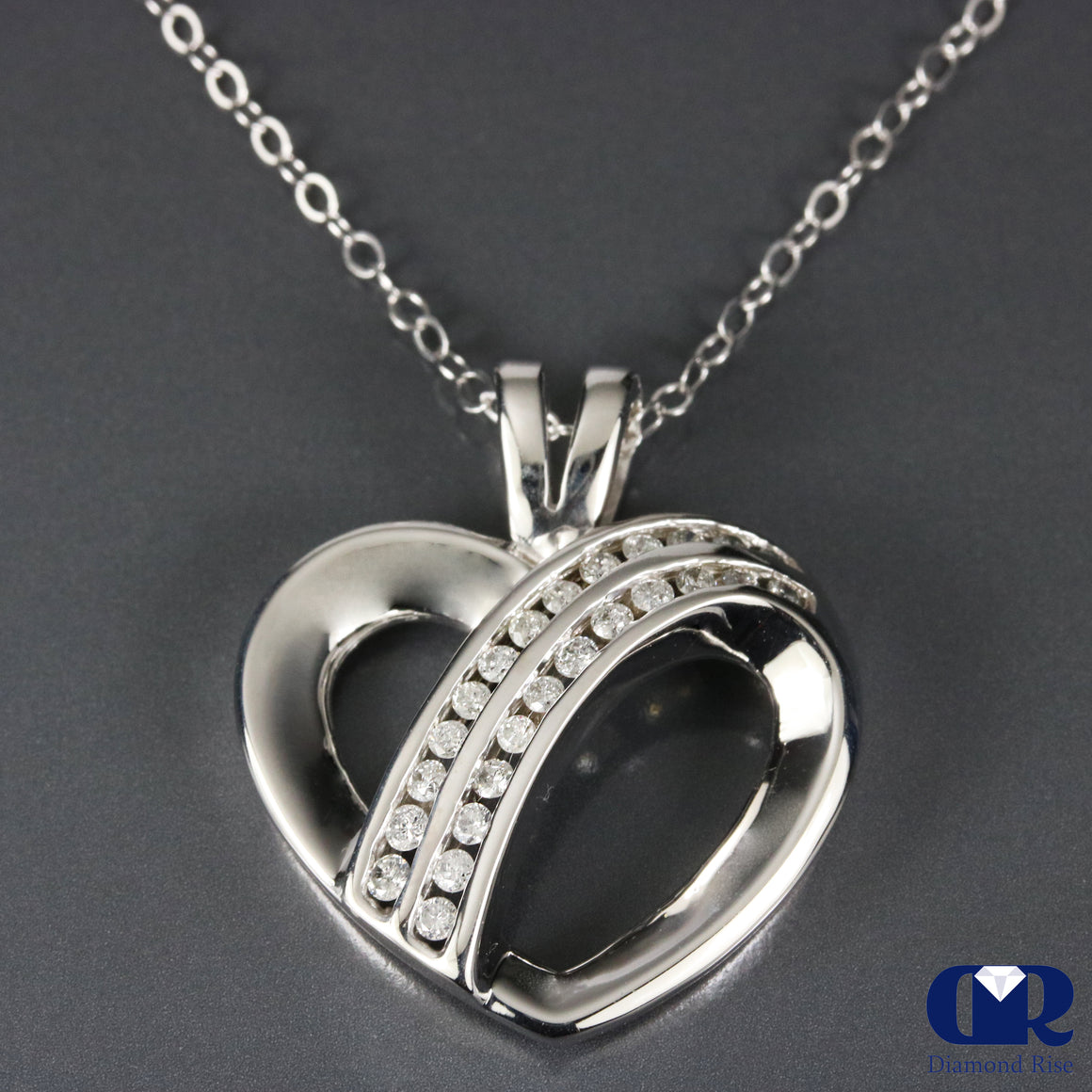Round Diamond double Row Pendant Necklace 14K White Gold With 16" Chain