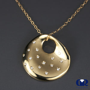 Diamond Crooked Circular Shaped Pendant Necklace 14K Gold